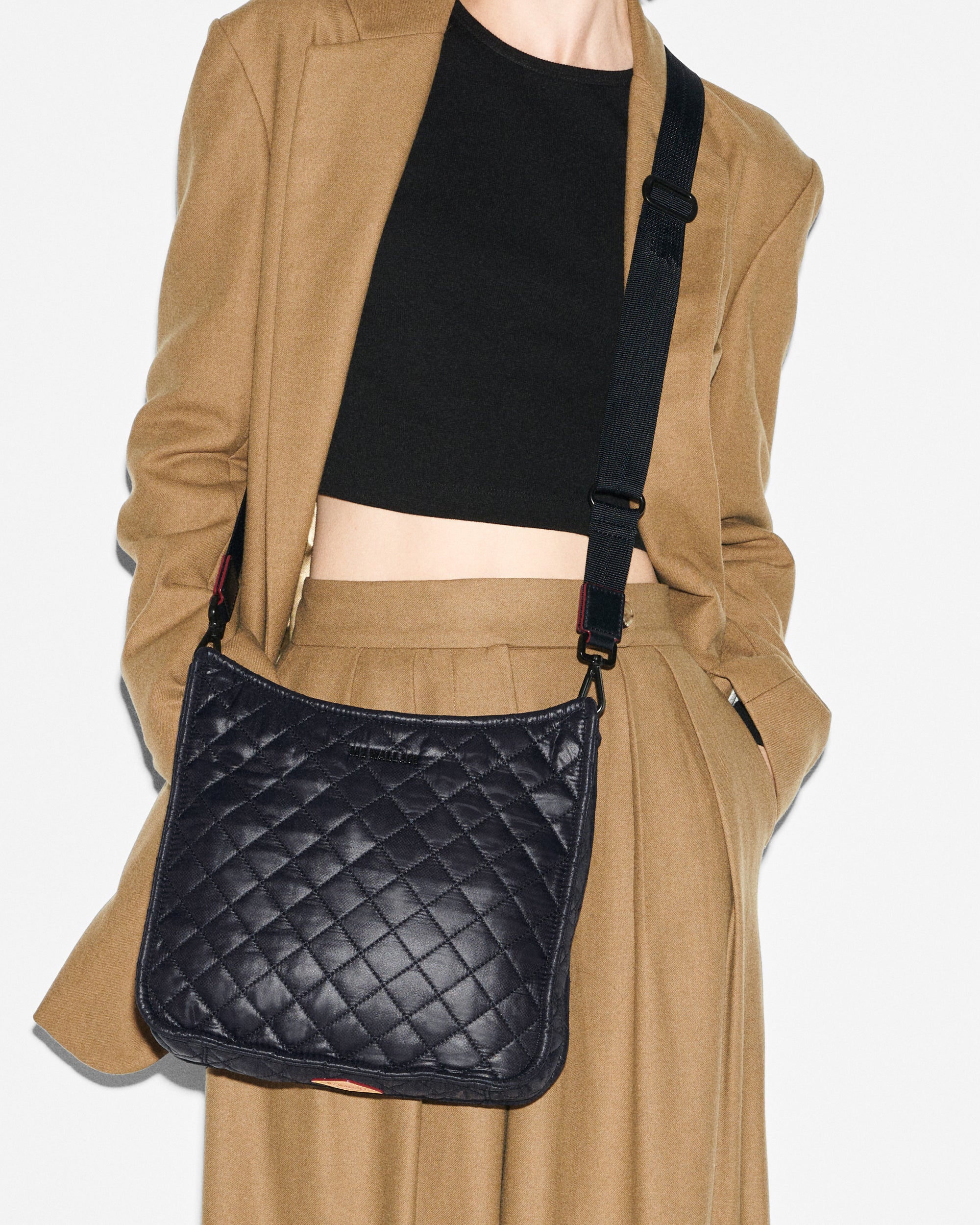 Black box crossbody bag online