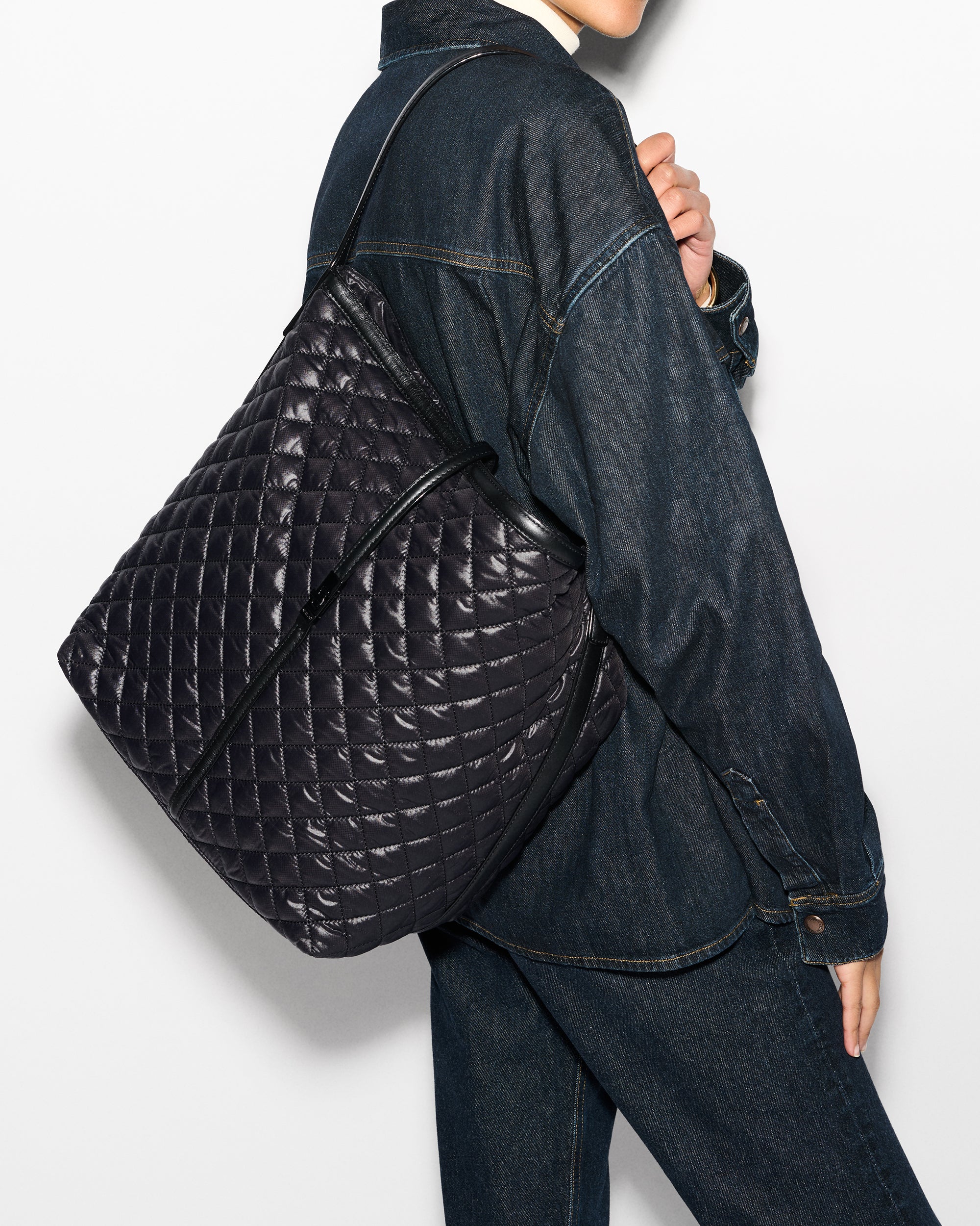 Black Large Astor Hobo